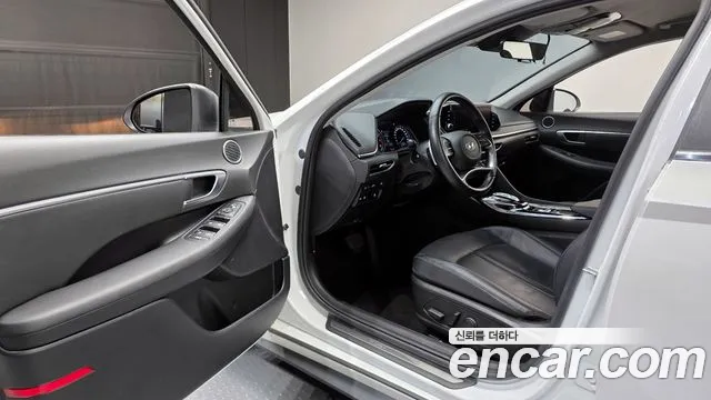 Hyundai Sonata 2021 — фото 13