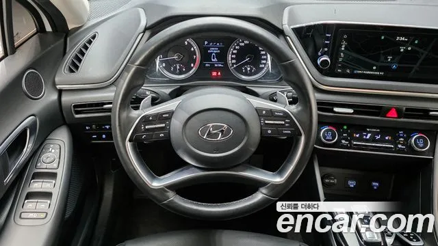 Hyundai Sonata 2021 — фото 19