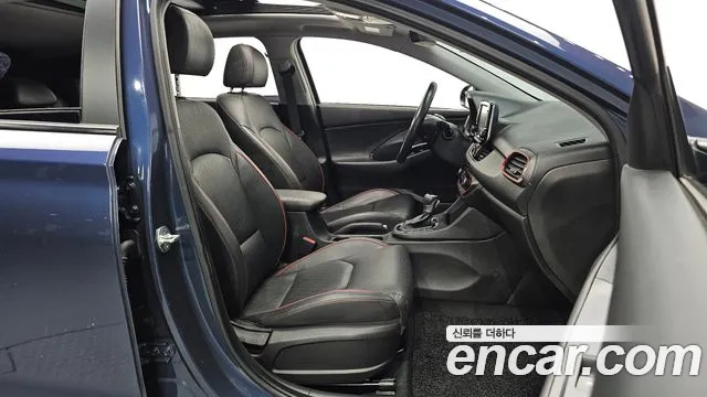 Hyundai i30 2018 — фото 13