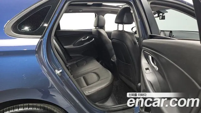 Hyundai i30 2018 — фото 16