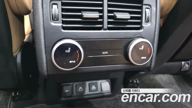Land Rover Discovery 2024 — фото 19