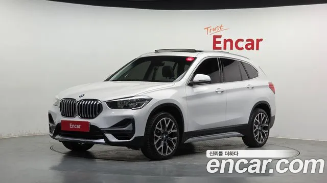BMW X1 2022 — фото 1