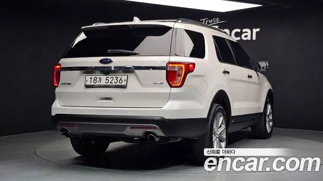 Ford Explorer 2017 — фото 2