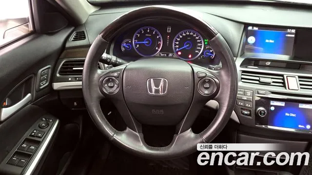 Honda Crosstour 2013 — фото 13