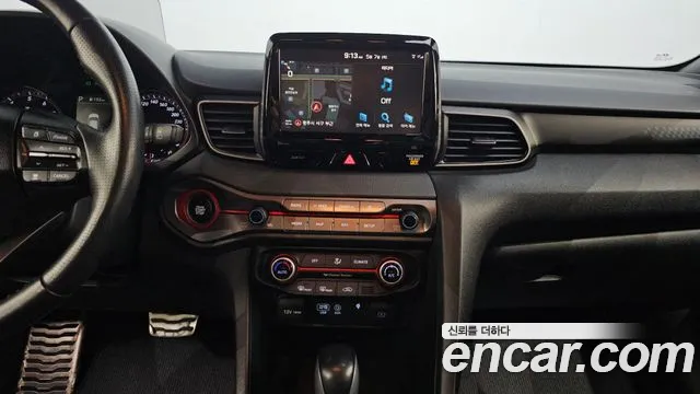 Hyundai Veloster 2020 — фото 13