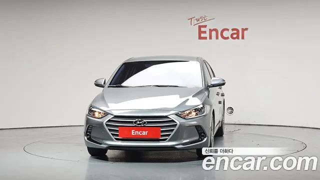 Hyundai AVANTE 2018 — фото 3