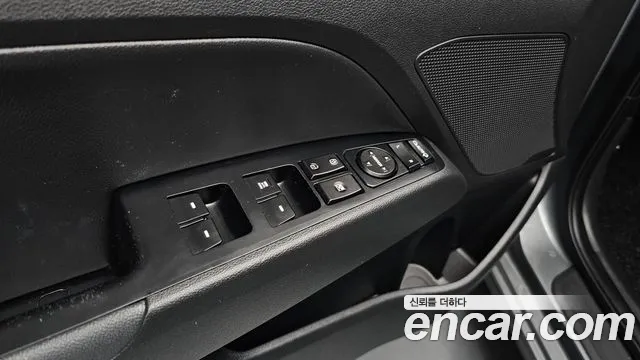 Hyundai AVANTE 2018 — фото 16