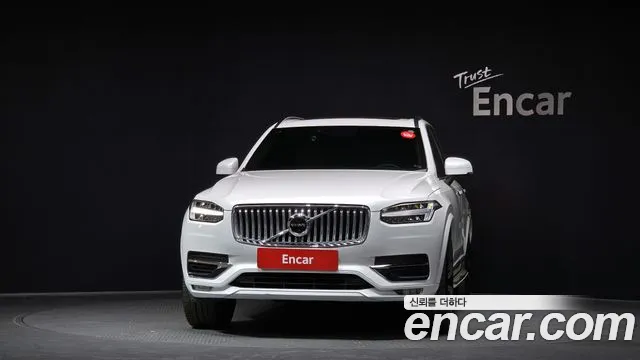 Volvo XC90 2022 — фото 3
