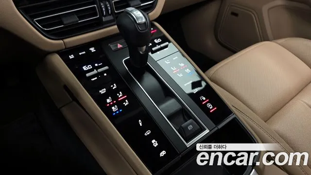 Porsche Macan 2024 — фото 12