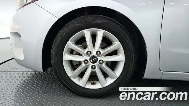 Kia K3 2016 — фото 5
