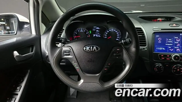 Kia K3 2015 — фото 17