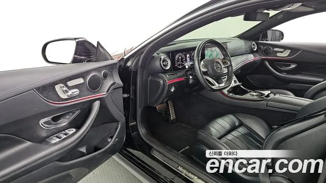 Mercedes-Benz E-Class 2017 — фото 13