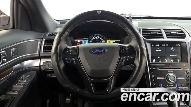 Ford Explorer 2018 — фото 19