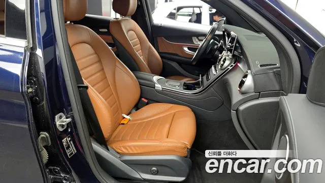 Mercedes-Benz GLC-Class 2022 — фото 11