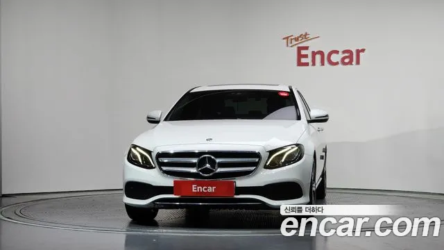 Mercedes-Benz E-Class 2019 — фото 3