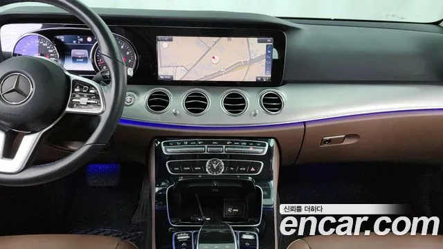 Mercedes-Benz E-Class 2019 — фото 14