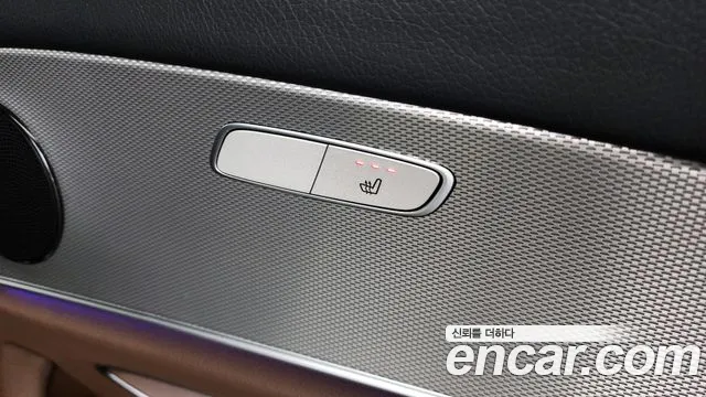 Mercedes-Benz E-Class 2019 — фото 19