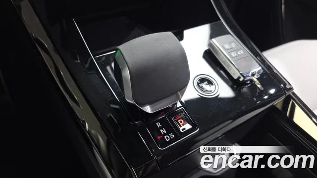 Land Rover Range Rover Sport 2025 — фото 13