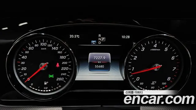 Mercedes-Benz E-Class 2018 — фото 10