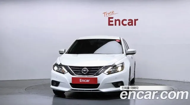 Nissan Altima 2017 — фото 3