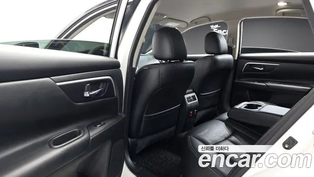 Nissan Altima 2017 — фото 11