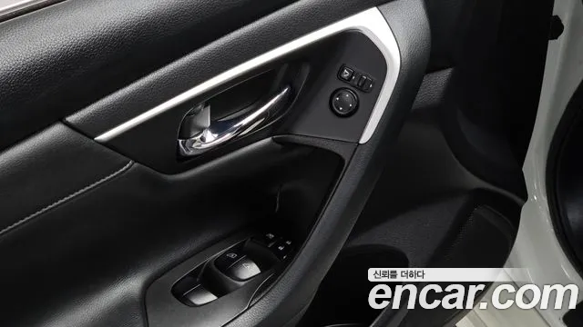 Nissan Altima 2017 — фото 16