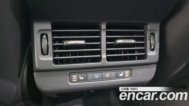 Land Rover Range Rover Evoque 2025 — фото 18