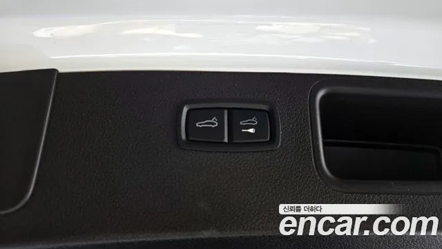 Porsche Macan 2015 — фото 20