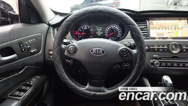 Kia K9 2014 — фото 19