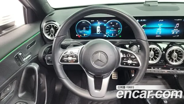 Mercedes-Benz A-Class 2020 — фото 13