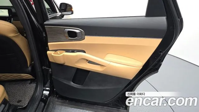 Kia Sorento 2022 — фото 15
