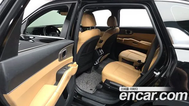 Kia Sorento 2022 — фото 16