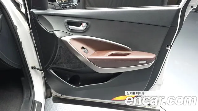 Hyundai Santafe 2017 — фото 14