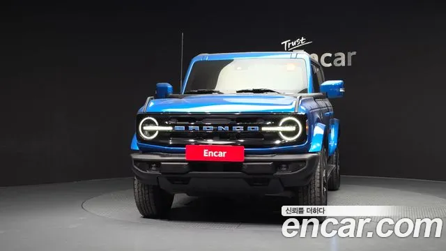 Ford Bronco 2022 — фото 3