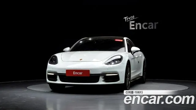 Porsche Panamera 2018 — фото 2