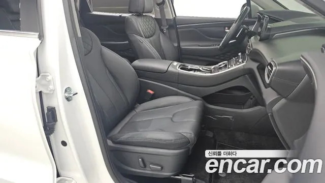 Hyundai Santafe 2023 — фото 17