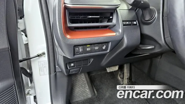 Toyota Prius 2024 — фото 16