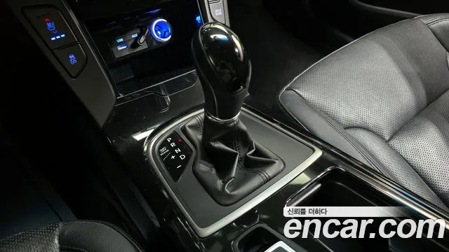 Hyundai i40 2017 — фото 12