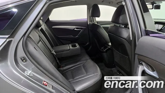 Hyundai i40 2017 — фото 17