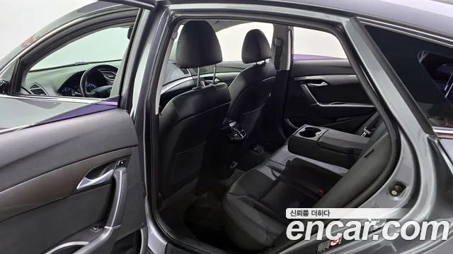 Hyundai i40 2017 — фото 18
