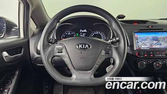 Kia K3 2016 — фото 19