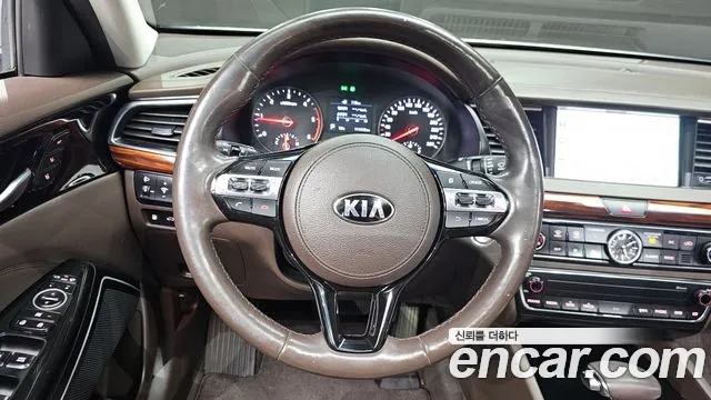 Kia K7 2016 — фото 19