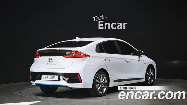 Hyundai Ioniq 2016 — фото 2