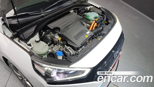 Hyundai Ioniq 2016 — фото 6
