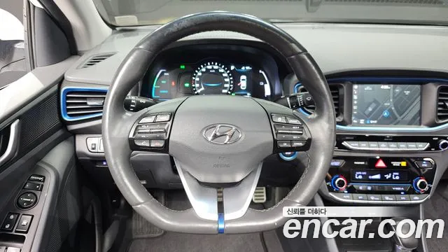 Hyundai Ioniq 2016 — фото 19
