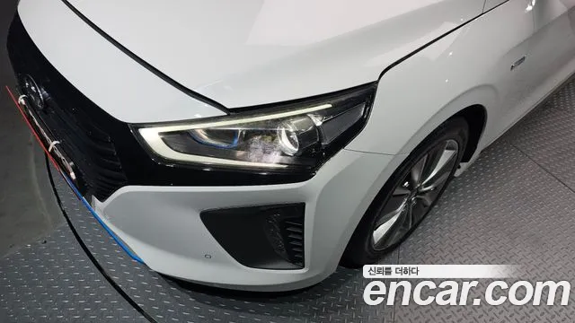 Hyundai Ioniq 2016 — фото 8