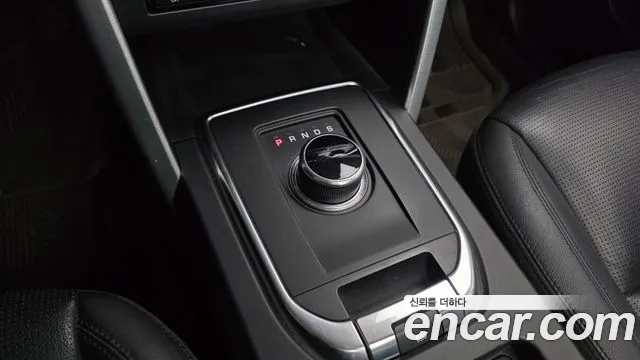 Land Rover Discovery Sport 2018 — фото 9