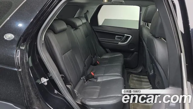 Land Rover Discovery Sport 2018 — фото 11