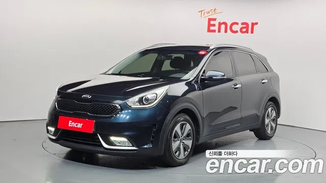 Kia Niro 2018 — фото 1