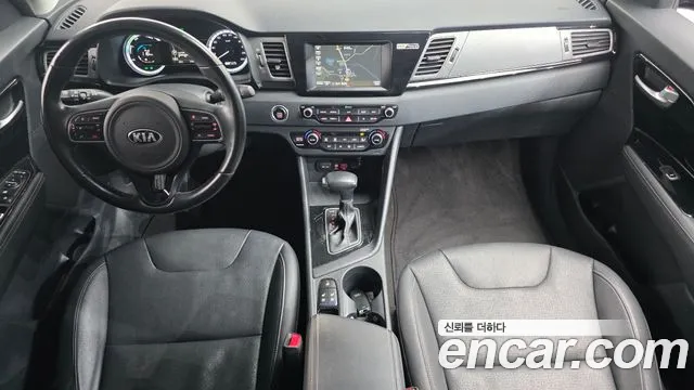 Kia Niro 2018 — фото 7